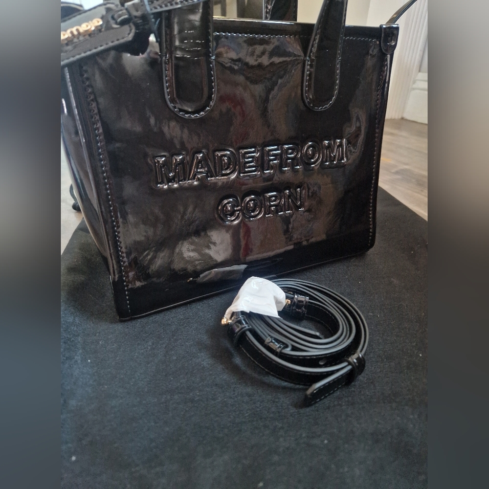 Miomoji Black Handbag